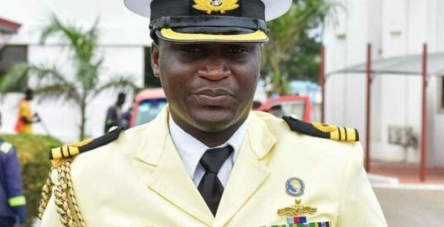 Rivers: Nigerian Naval dies while trying to rescue 59 civilians from drowning | TheNewsGuru