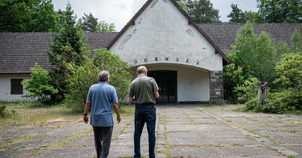 A Nazi Villa So Tainted Berlin Can’t Give It Away - The New York Times