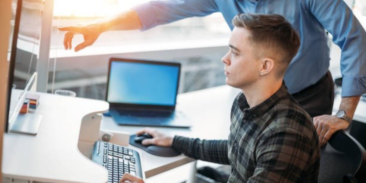 The Role and Importance of a Finance Tutor