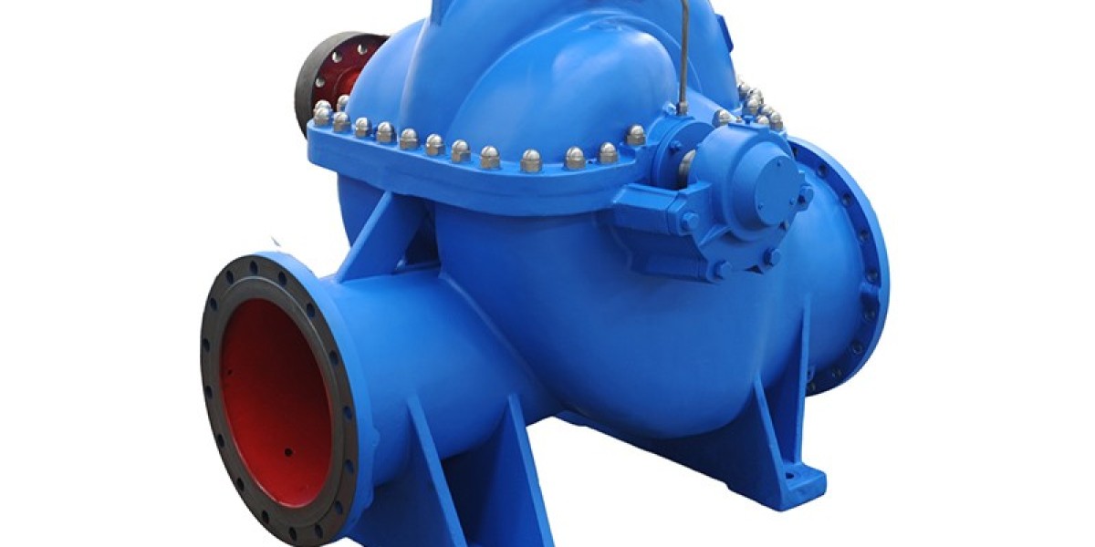 What is the impact of high-temperature media on the structure of split casing pump?