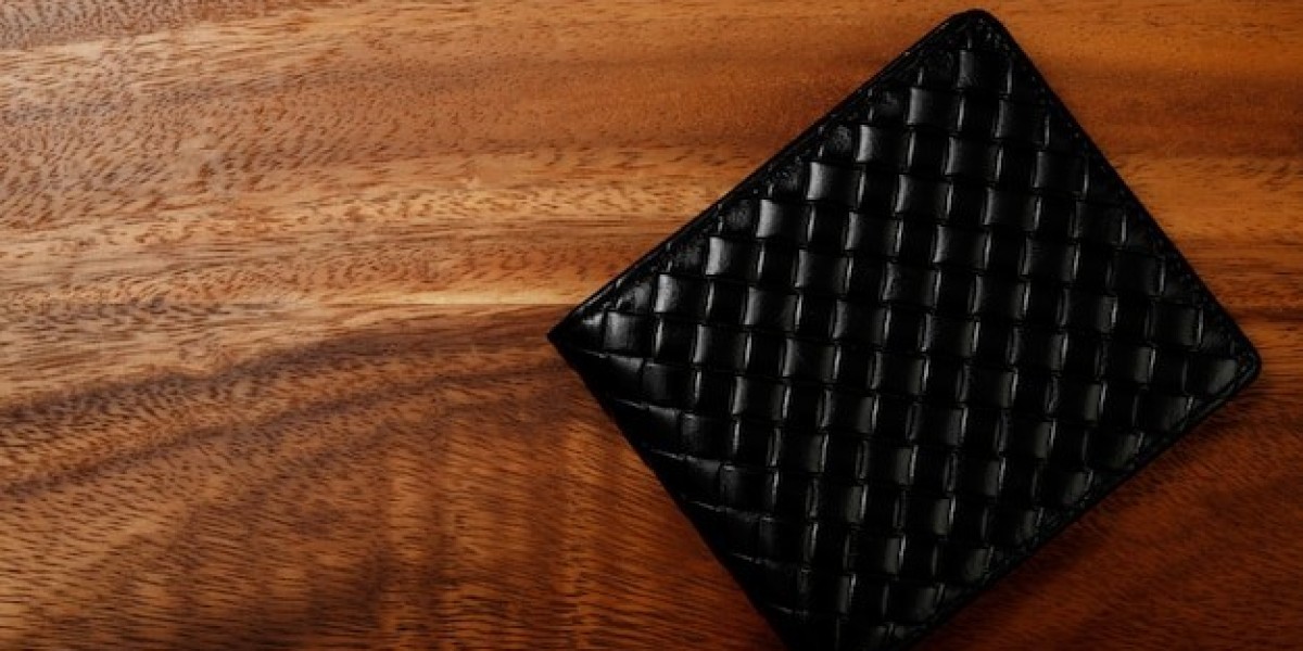 Essential Accessories for the Modern Gentleman: Leather Belts for Men and Wallets for Men