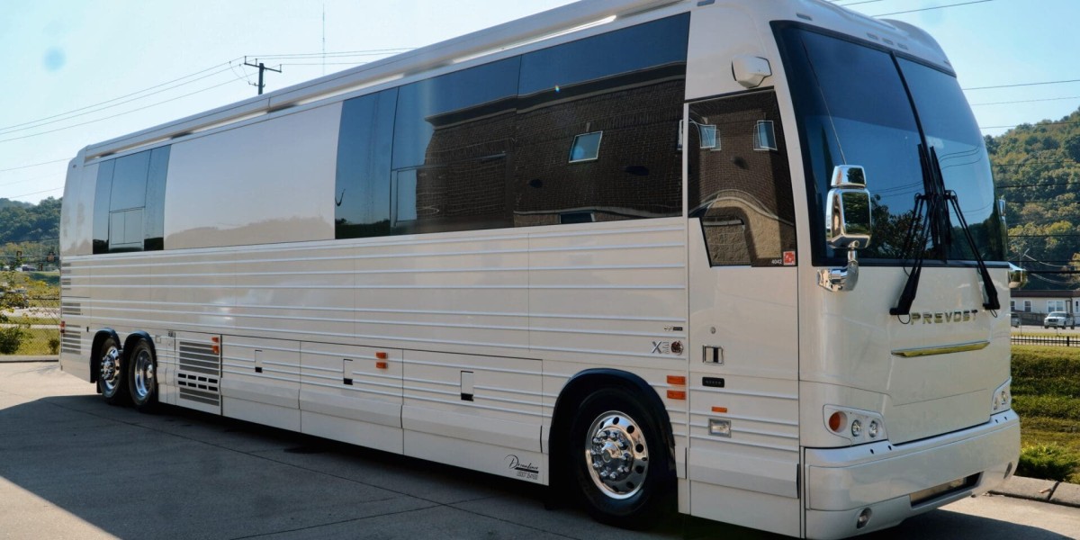 Why 9 Seater Minibuses Are Perfect for Group Travel