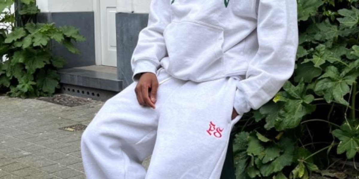 Pepe Studio Clothing: Perfect Blend of Casual and Chic