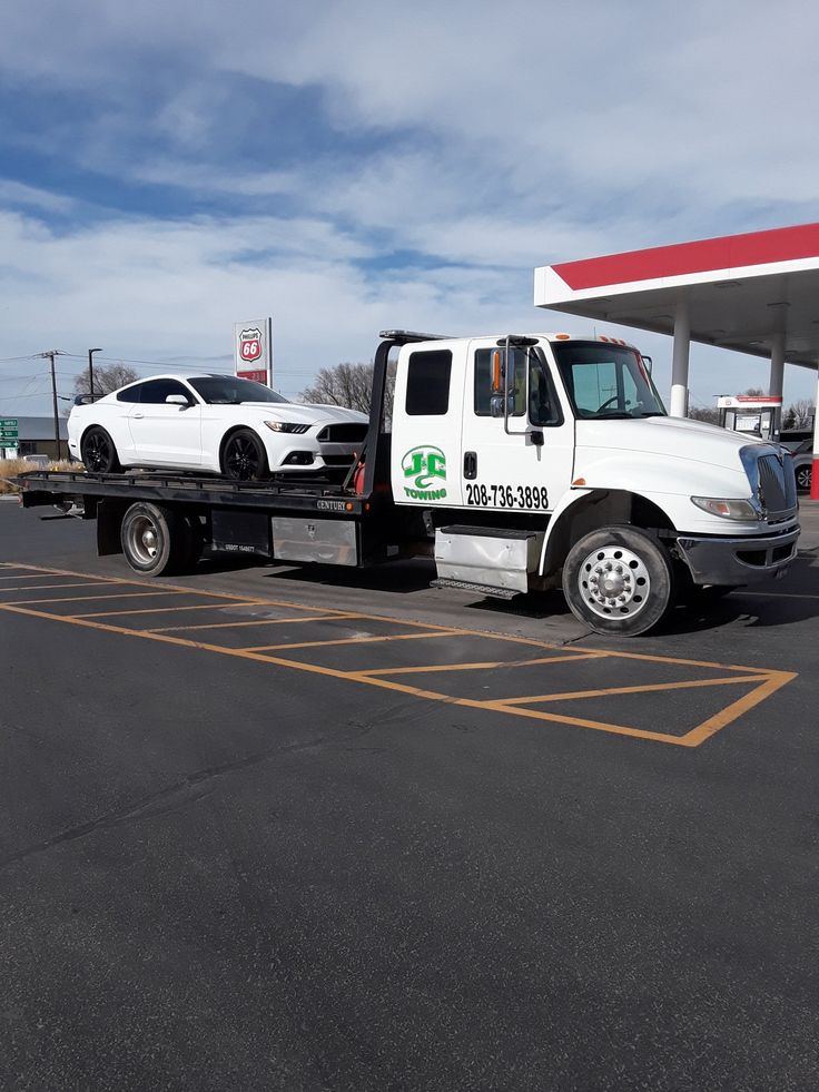 سحب سيارات رياضية بدرجة فاخرة في جدة - All Venture Hub