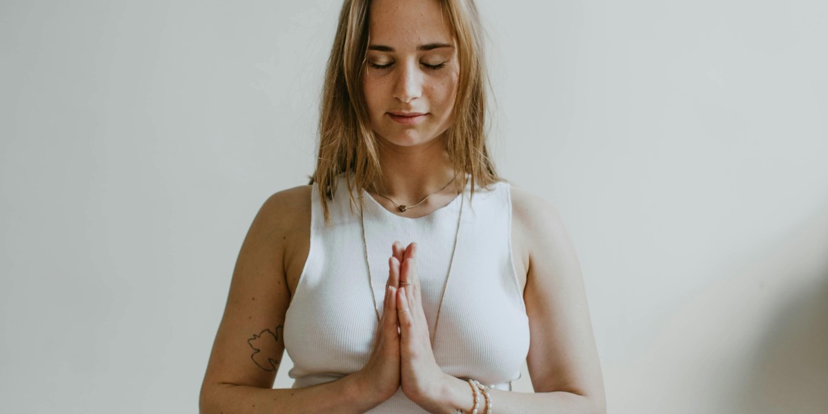 Embrace the Power of Yoga in Rishikesh – Teacher Training & Retreat Programs