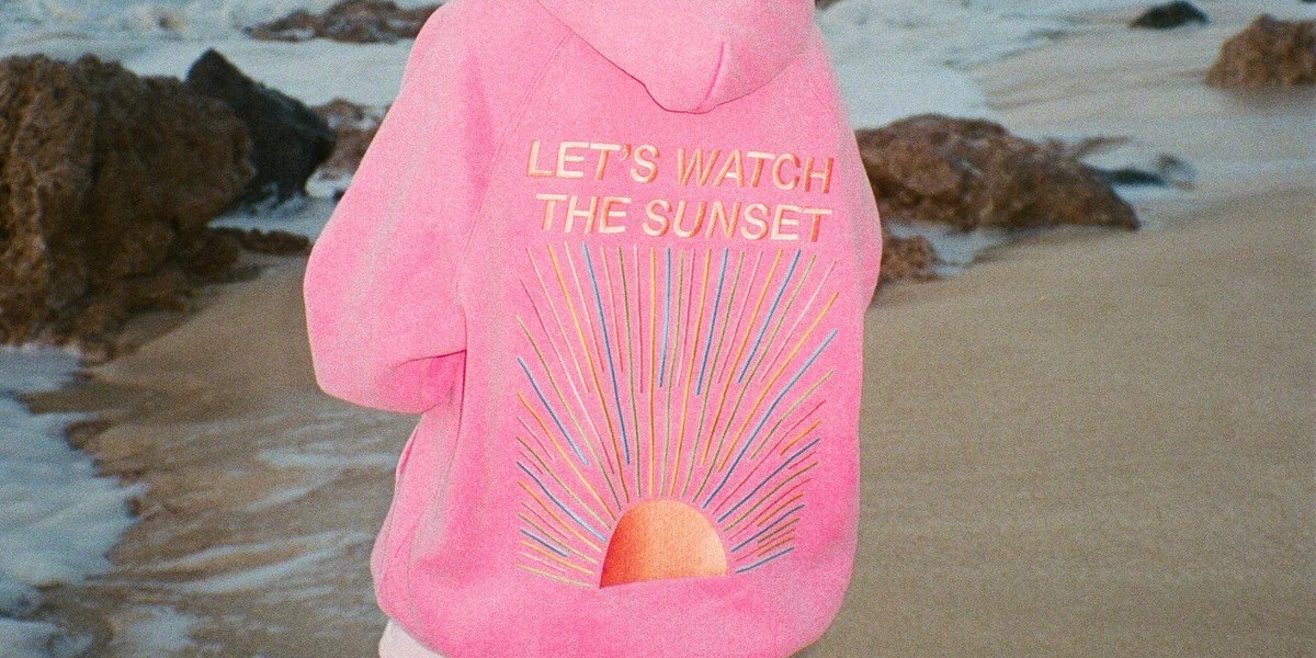 Pink Palm Puff Hoodie Outfit Ideas for Fall