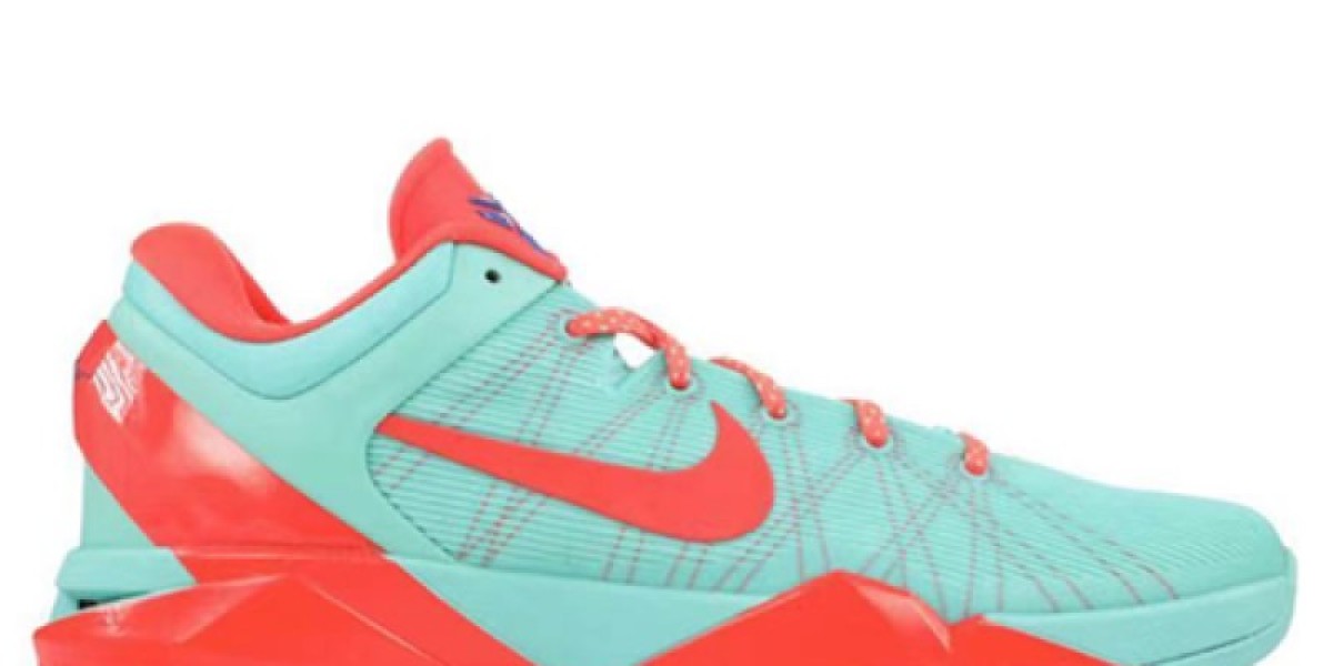 Kobe 球鞋經典回顧：Nike 7代與8代完整解析