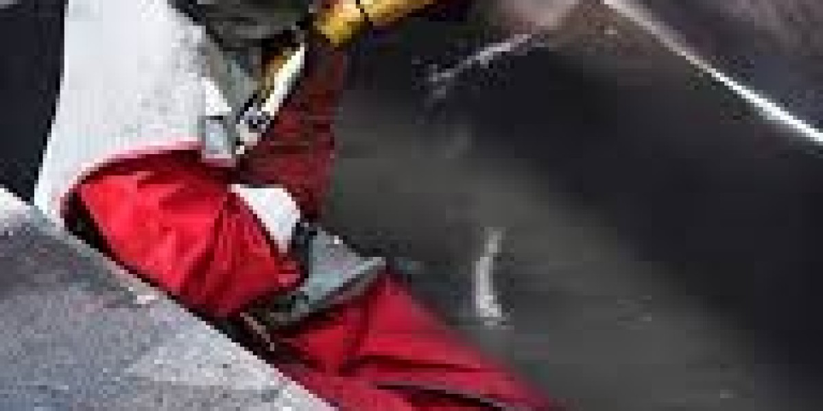 How Dry Ice Blasting Works and Why It’s Transforming Industrial Cleaning