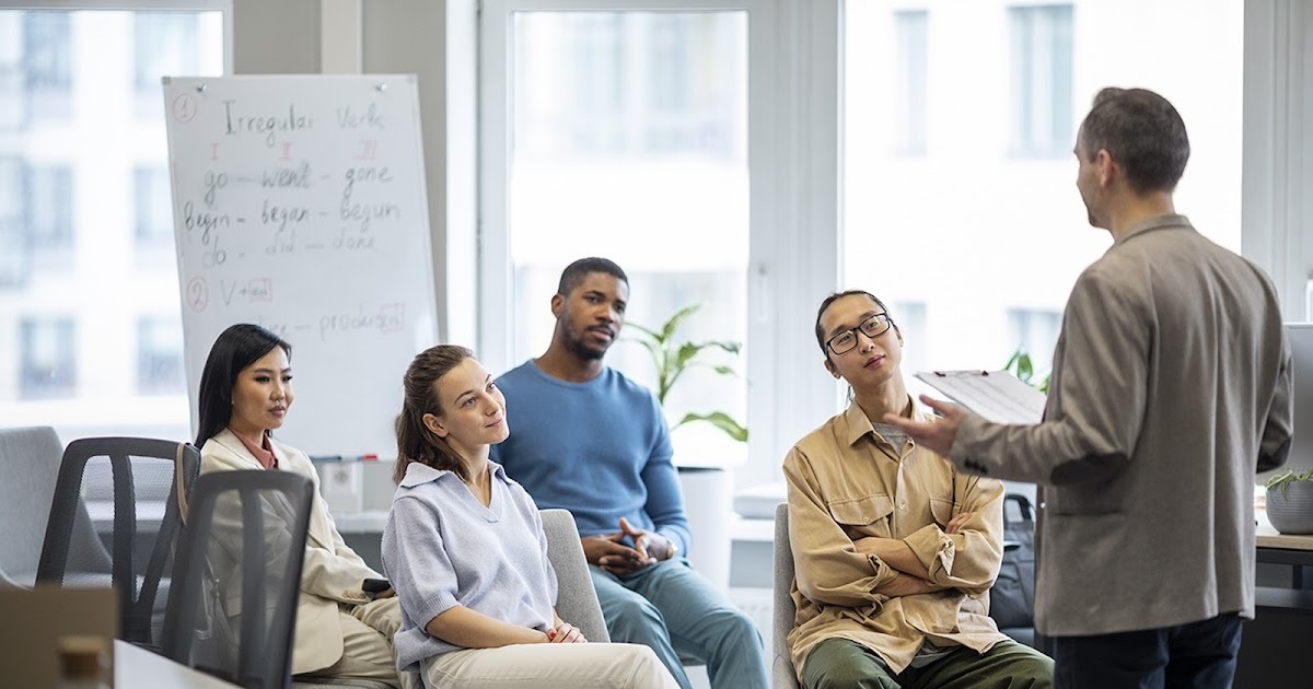 From Communication to Leadership: The Role of a Soft S**** Training Institute in Mumbai