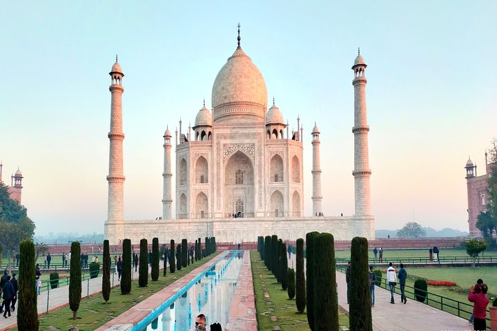 Delhi Agra Tour Packages – Best Day Trips from Delhi by Car and Train