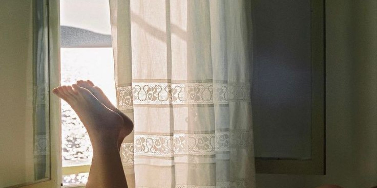 Delhi Escorts 24x7 Explore VIP Escort Service in Delhi