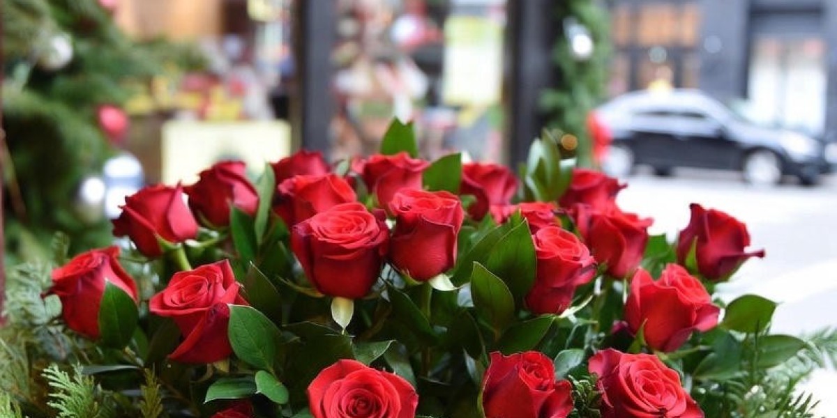 The Cultural Meaning of Christmas Flowers Red in Holiday Celebrations