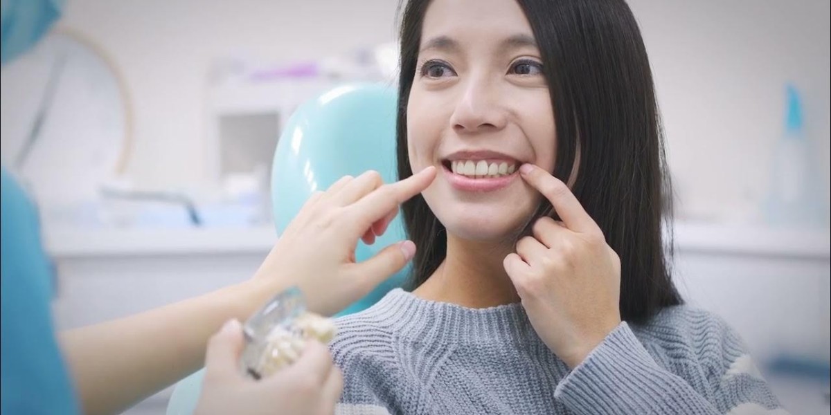 How Cosmetic Bonding Restores Teeth and Refines Your Look