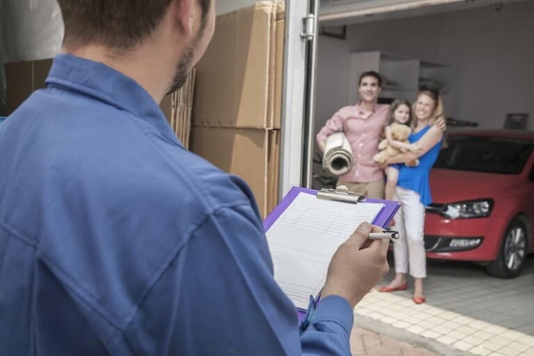 What to Expect When Hiring Professional Movers in Portland - Ezinearticle Blog | Guest Posting/Blogging Site