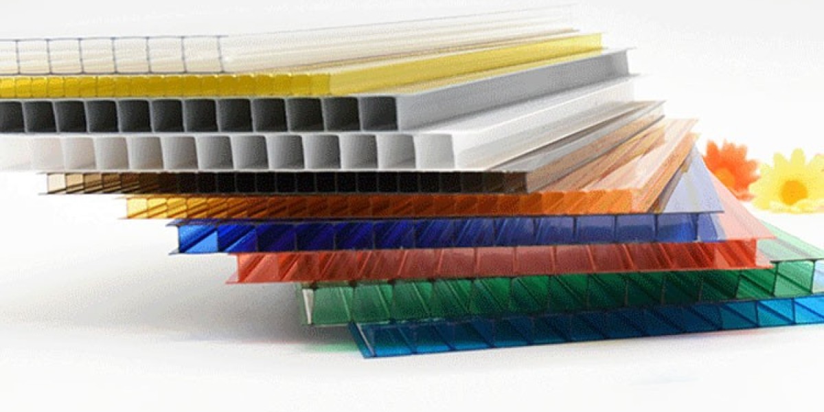 The Versatility of Polycarbonate Glazing in Modern Architecture