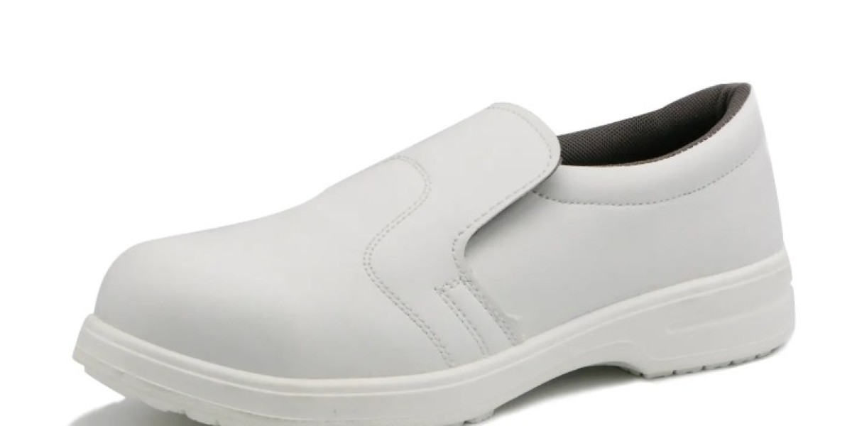 Discover the Benefits of Lightweight Safety Shoes for All-Day Comfort