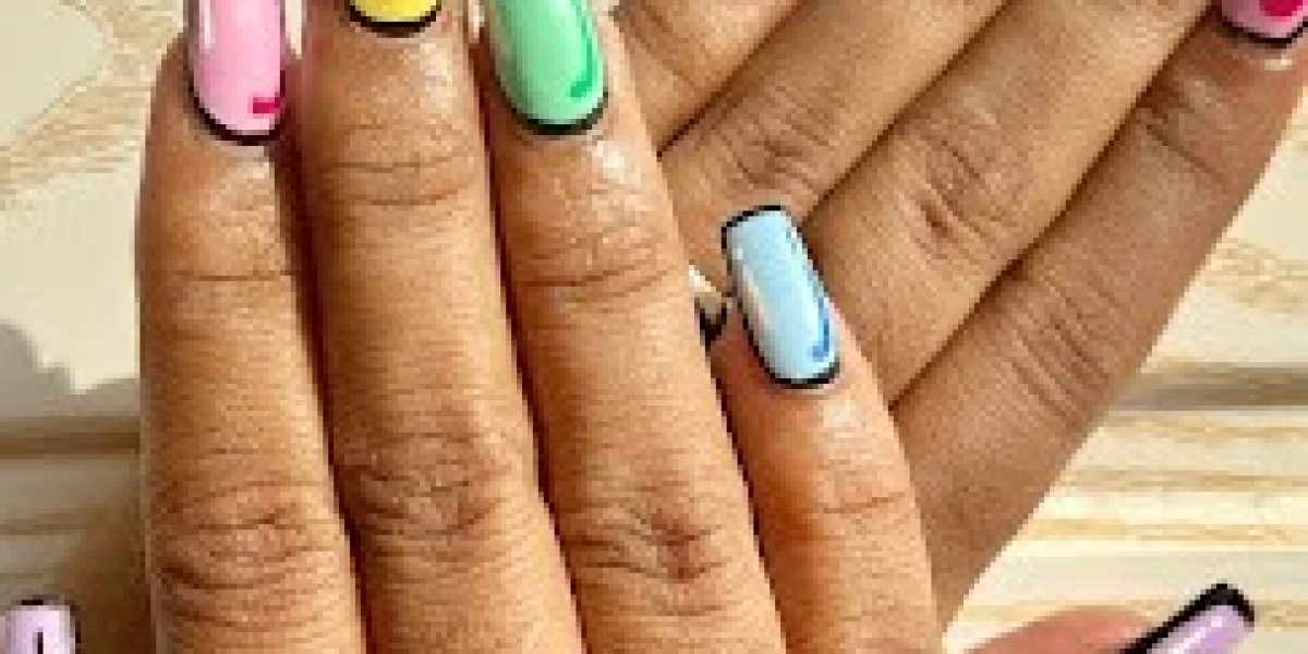 Lakme Academy Powered by Aptech, Lal Kothi:- Nail Art course in Jaipur