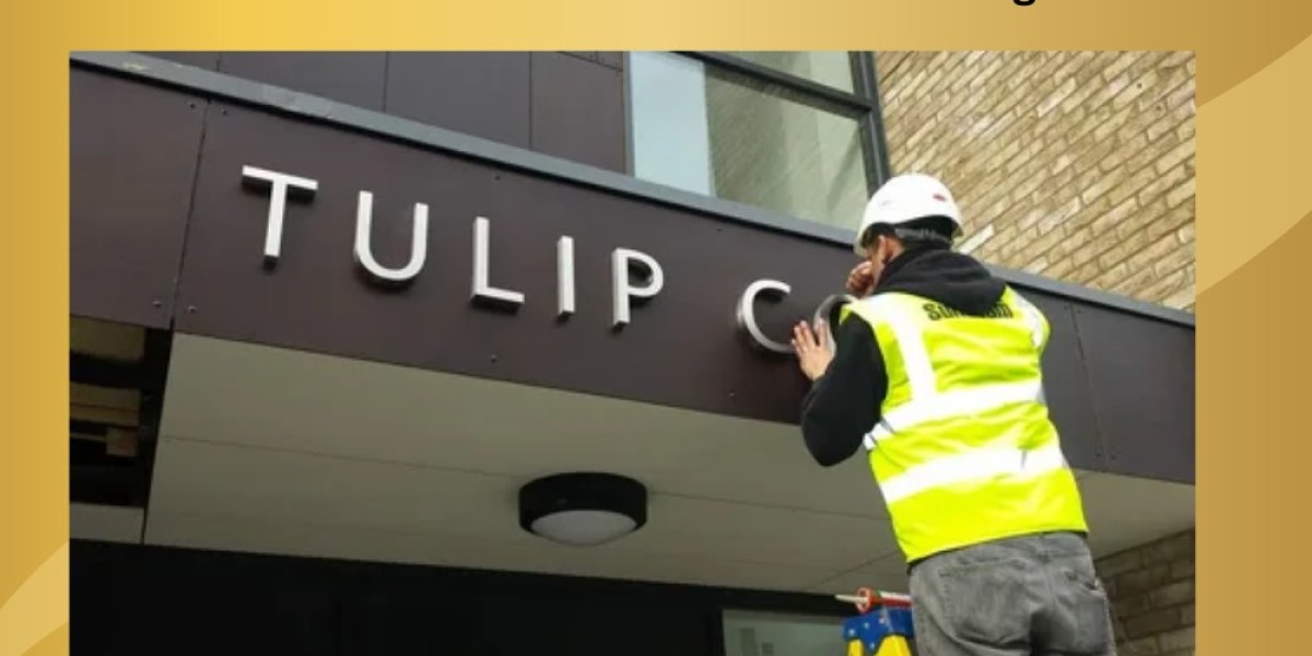 What Should You Look for in a Professional Sign Maker?