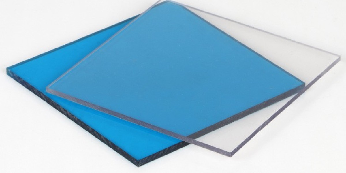 How to Choose the Right Polycarbonate Panels for Your Swimming Pool Cover